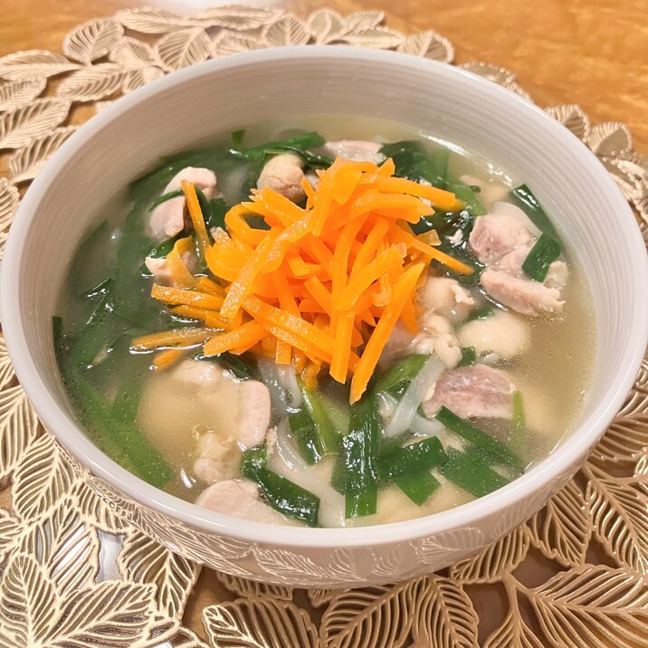 フォーガー(ベトナムの鶏スープ麺)